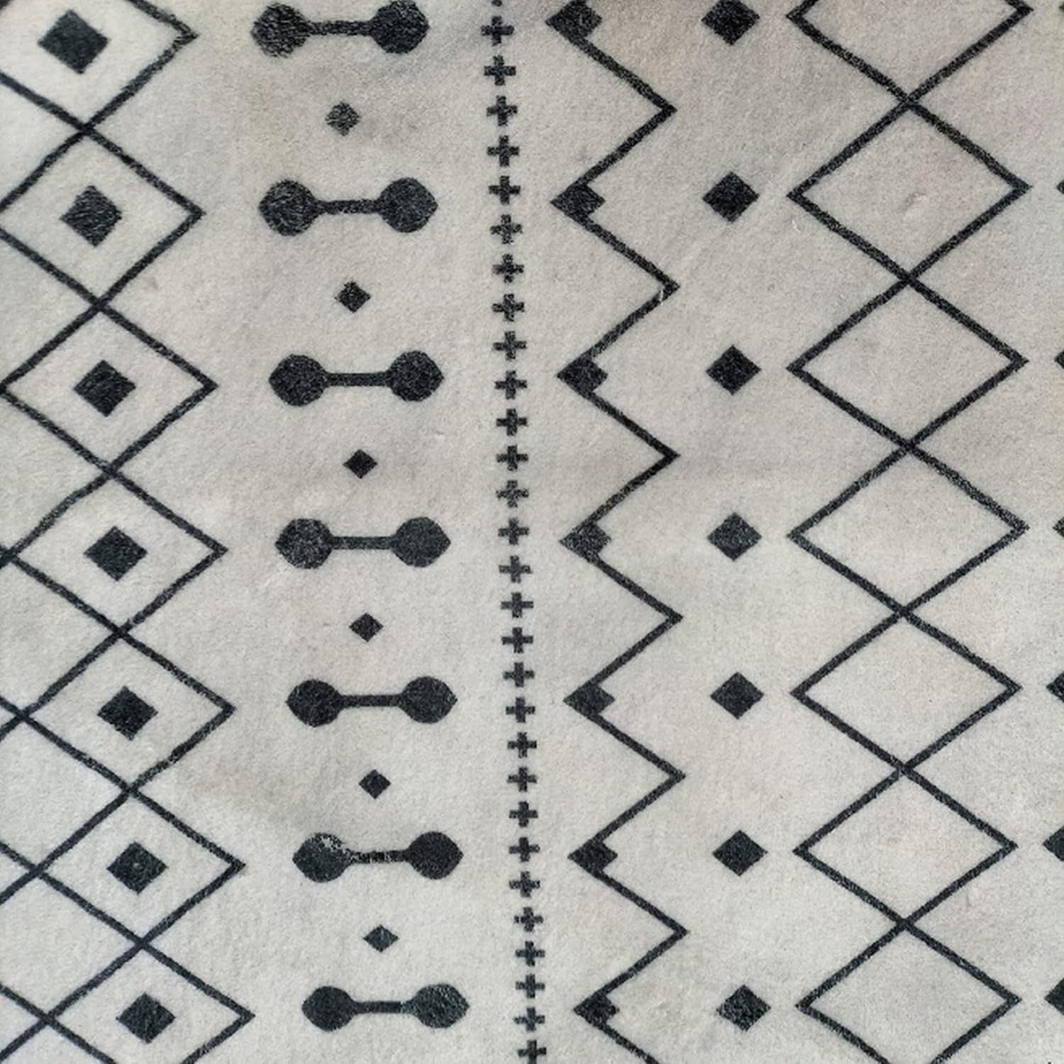 Soft Anti Slip Microfiber Carpet for Living Room, Bedroom